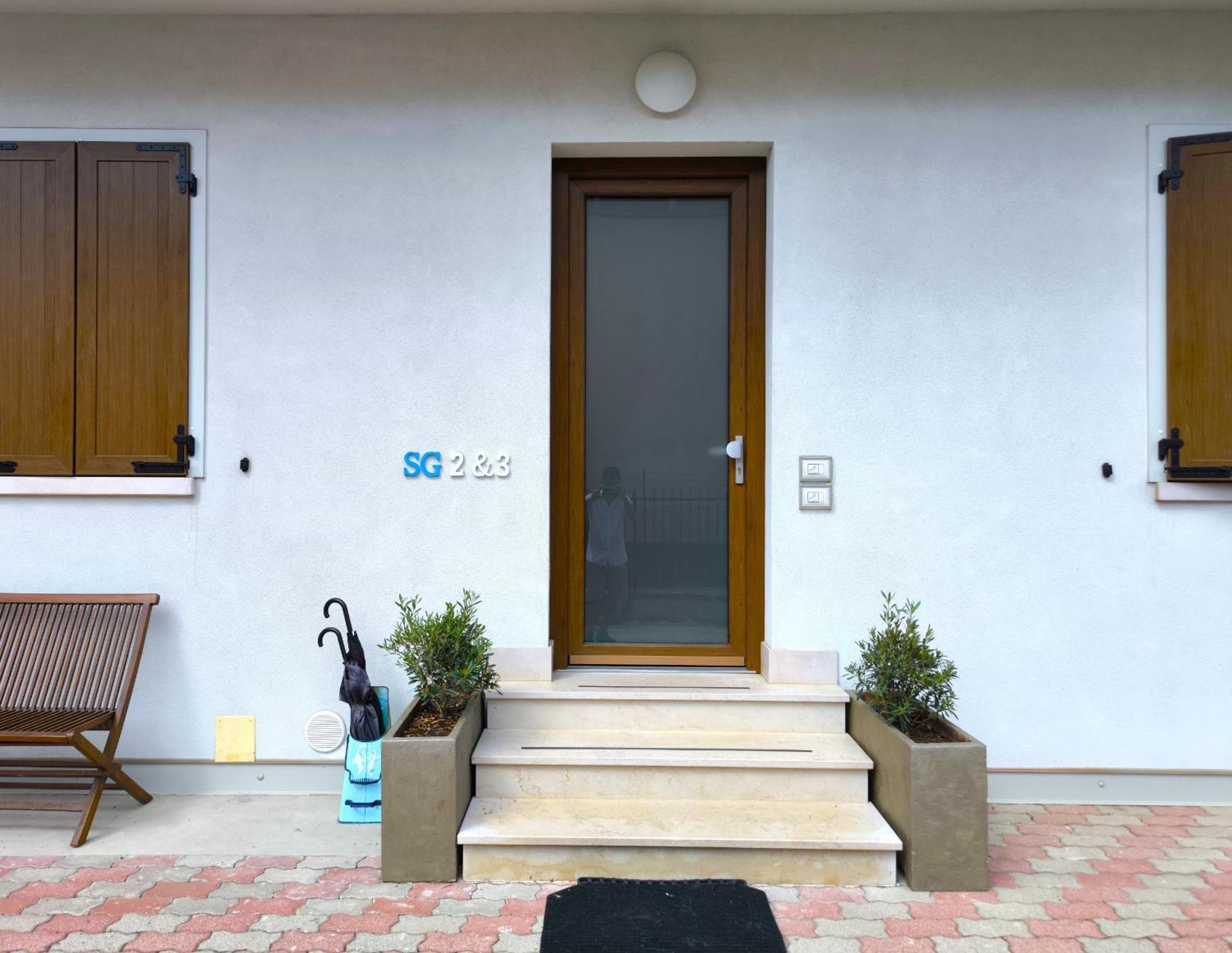 Sg Rooms - Casa Laura Peschiera del Garda Zewnętrze zdjęcie
